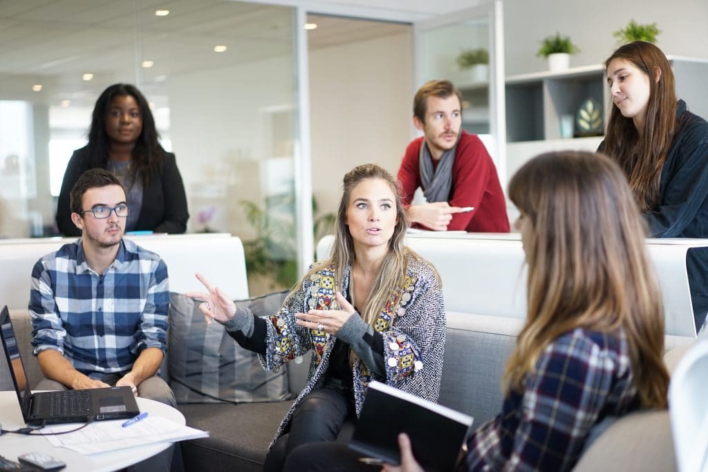 What you need to know about S-commerce 6 workplace 1245776